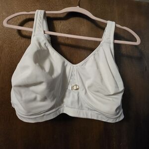 Lot 2 Avenue Bra 42dd 42ddd
